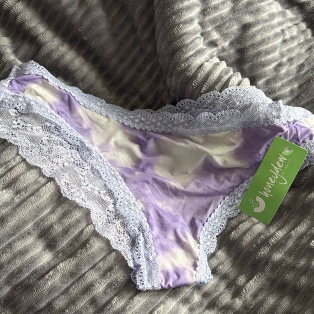 Honeydew Aiden Hipster Euphoria Clouds Purple and White Lace Panty M NWT